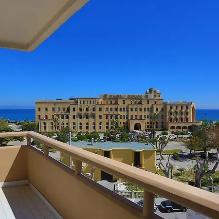 Center Rhodes City