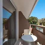 Center فندق 3*