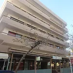 Center 3*