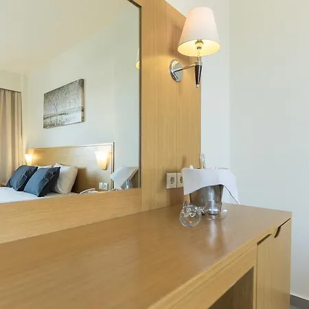 Hotel Center